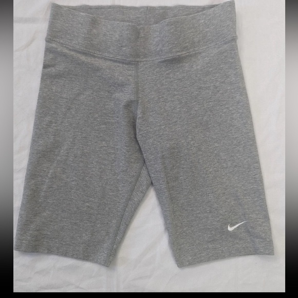 Nike Pants - Nike Tight fit Mid rise Short length Women's Heather Gray Biker Shorts Size S